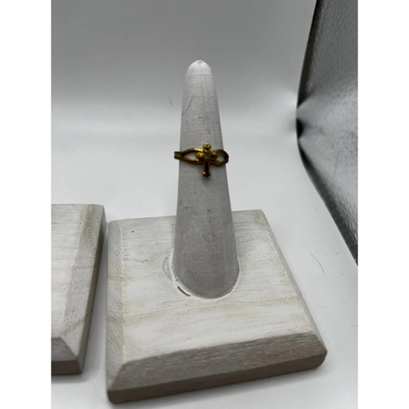 Religious Jewelry Pieces - 8 Piece Untested - 3 Rings and 6 Pendants/Charms - Picture 6 of 9